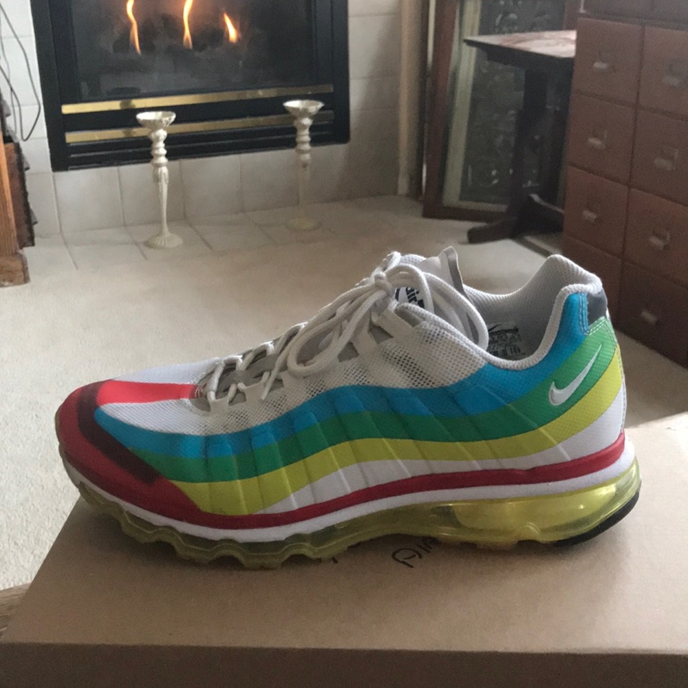 Nike shoes air max